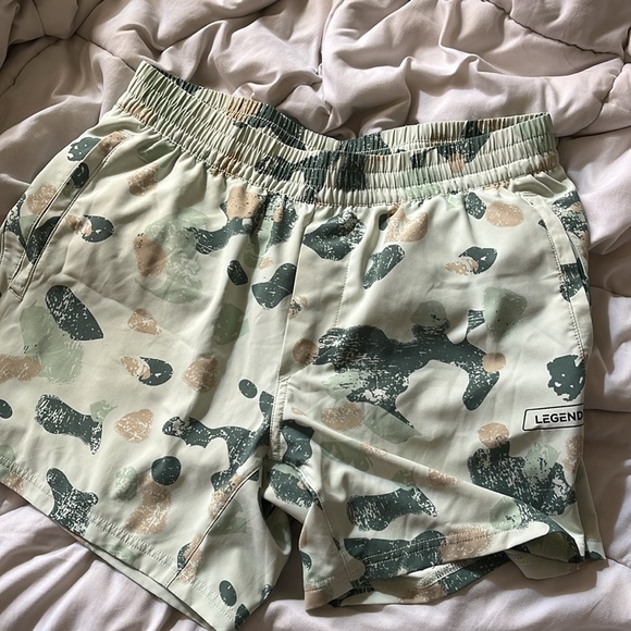 Men’s Legends mint camo shorts like new - Picture 8 of 8